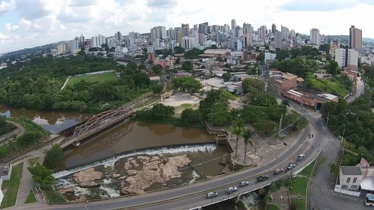 Frente fria avança sobre Minas e muda o temperatura 